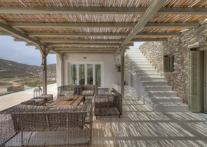 Villa Barbarossa - Elegant Beachfront Retreat With Heated Pool & Outdoor Gym *