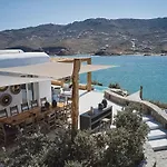 Barbarossa - Elegant Beachfront Retreat With Heated Pool & Outdoor Gym *