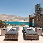 Villa Barbarossa - Elegant Beachfront Retreat With Heated Pool & Outdoor Gym *