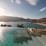 Barbarossa - Elegant Beachfront Retreat With Heated Pool & Outdoor Gym