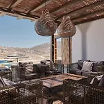 Barbarossa - Elegant Beachfront Retreat With Heated Pool & Outdoor Gym