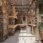 Barbarossa - Elegant Beachfront Retreat With Heated Pool & Outdoor Gym Villa *