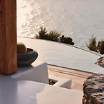 Barbarossa - Elegant Beachfront Retreat With Heated Pool & Outdoor Gym * Fteliá