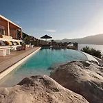 Barbarossa - Elegant Beachfront Retreat With Heated Pool & Outdoor Gym * Fteliá