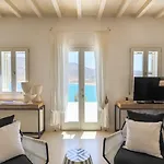 Barbarossa - Elegant Beachfront Retreat With Heated Pool & Outdoor Gym Villa *