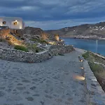 Barbarossa - Elegant Beachfront Retreat With Heated Pool & Outdoor Gym Villa Fteliá