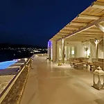 Barbarossa - Elegant Beachfront Retreat With Heated Pool & Outdoor Gym Villa