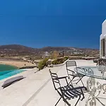 Barbarossa - Elegant Beachfront Retreat With Heated Pool & Outdoor Gym *