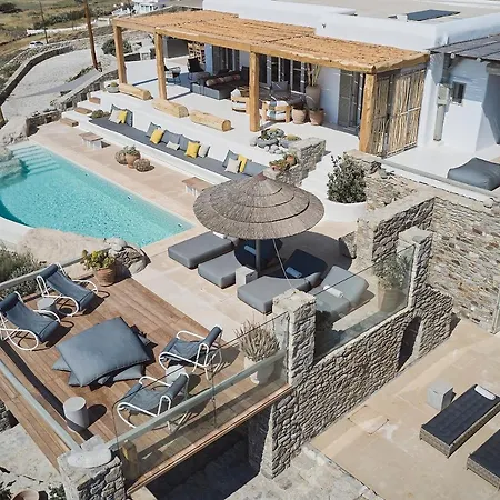 Barbarossa - Elegant Beachfront Retreat With Heated Pool & Outdoor Gym Villa