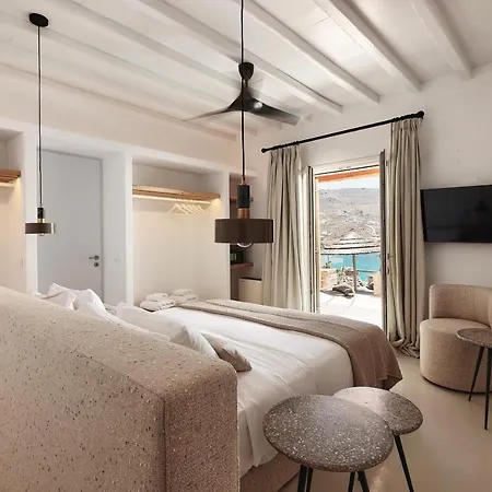 Villa Barbarossa - Elegant Beachfront Retreat With Heated Pool & Outdoor Gym *