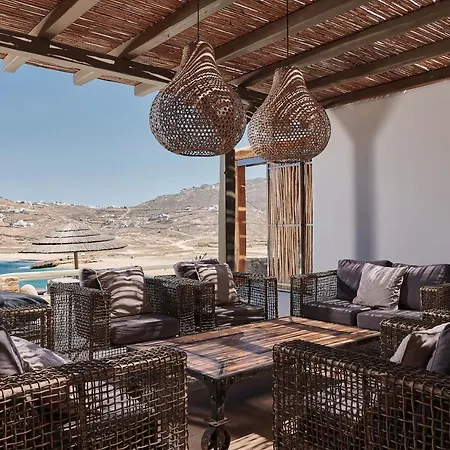 Barbarossa - Elegant Beachfront Retreat With Heated Pool & Outdoor Gym