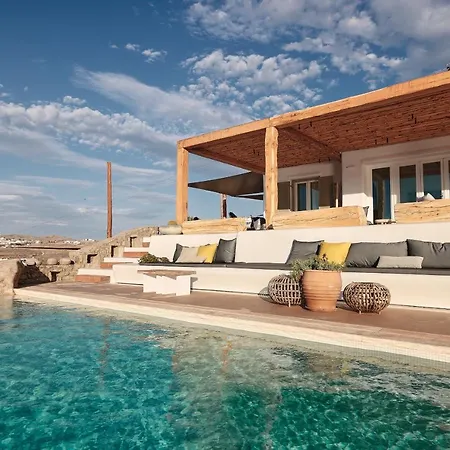 Barbarossa - Elegant Beachfront Retreat With Heated Pool & Outdoor Gym Ftelia (Mykonos)
