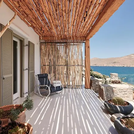 Barbarossa - Elegant Beachfront Retreat With Heated Pool & Outdoor Gym Villa