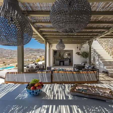 וילה Barbarossa - Elegant Beachfront Retreat With Heated Pool & Outdoor Gym פטליה