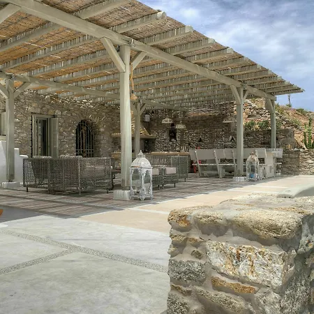 Villa Barbarossa - Elegant Beachfront Retreat With Heated Pool & Outdoor Gym