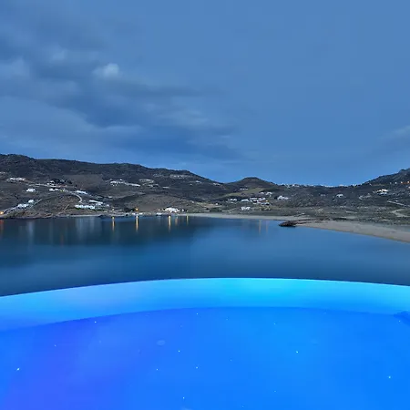 Barbarossa - Elegant Beachfront Retreat With Heated Pool & Outdoor Gym