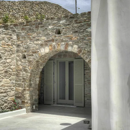 Barbarossa - Elegant Beachfront Retreat With Heated Pool & Outdoor Gym Ftelia (Mykonos)