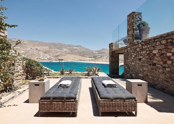 Villa Barbarossa - Elegant Beachfront Retreat With Heated Pool & Outdoor Gym *