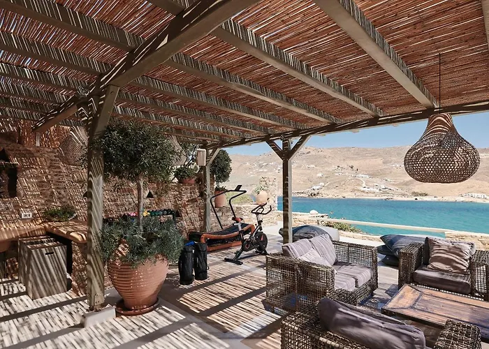 Villa Barbarossa - Elegant Beachfront Retreat With Heated Pool & Outdoor Gym Ftelia (Mykonos)