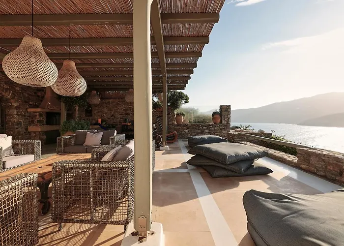 Barbarossa - Elegant Beachfront Retreat With Heated Pool & Outdoor Gym Villa Fteliá