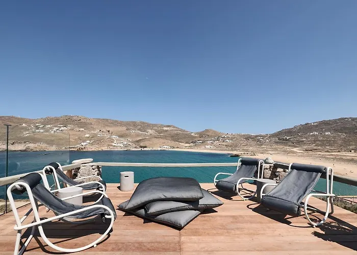 Barbarossa - Elegant Beachfront Retreat With Heated Pool & Outdoor Gym Villa *