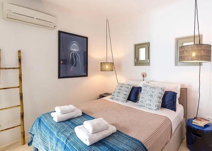 Barbarossa - Elegant Beachfront Retreat With Heated Pool & Outdoor Gym Fteliá