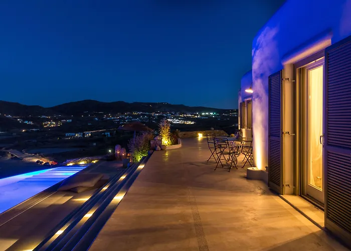 Barbarossa - Elegant Beachfront Retreat With Heated Pool & Outdoor Gym Fteliá