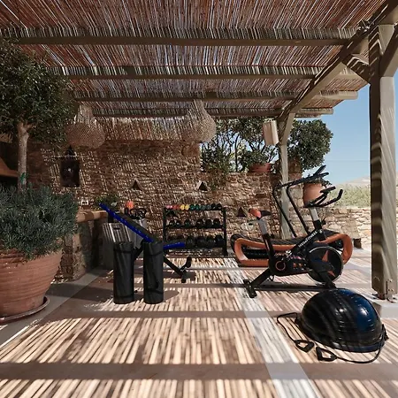 Barbarossa - Elegant Beachfront Retreat With Heated Pool & Outdoor Gym * Ftelia (Mykonos)