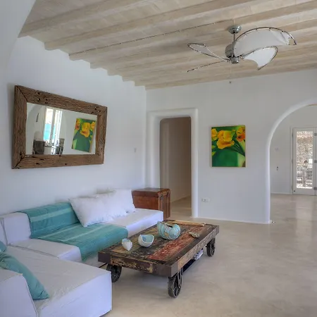 Barbarossa - Elegant Beachfront Retreat With Heated Pool & Outdoor Gym Villa *