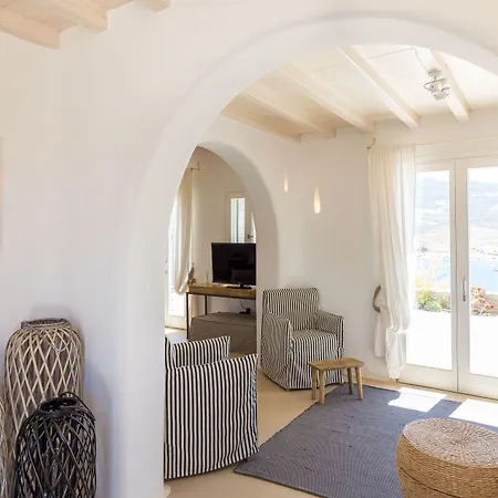 Barbarossa - Elegant Beachfront Retreat With Heated Pool & Outdoor Gym فيلة فتيليا