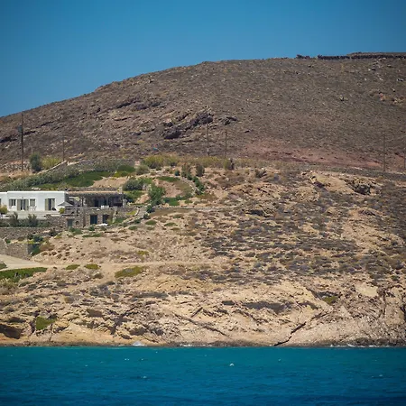 Barbarossa - Elegant Beachfront Retreat With Heated Pool & Outdoor Gym