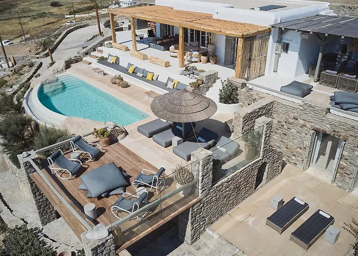 Barbarossa - Elegant Beachfront Retreat With Heated Pool & Outdoor Gym Villa