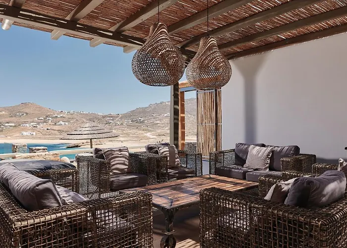 Barbarossa - Elegant Beachfront Retreat With Heated Pool & Outdoor Gym