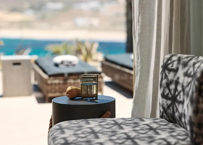 Barbarossa - Elegant Beachfront Retreat With Heated Pool & Outdoor Gym Villa *