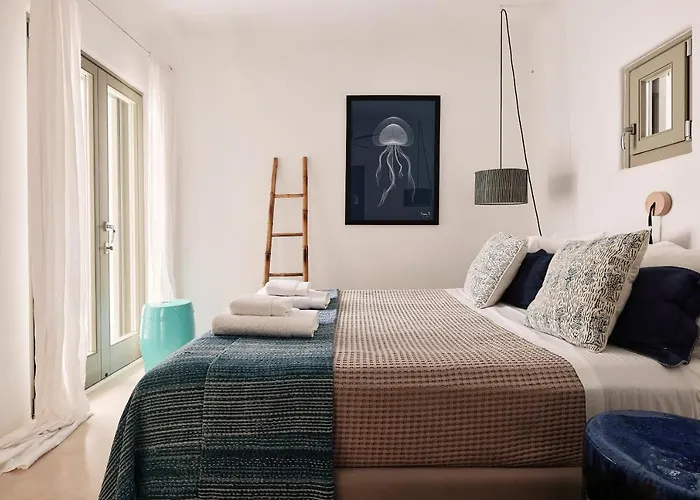 Villa Barbarossa - Elegant Beachfront Retreat With Heated Pool & Outdoor Gym *