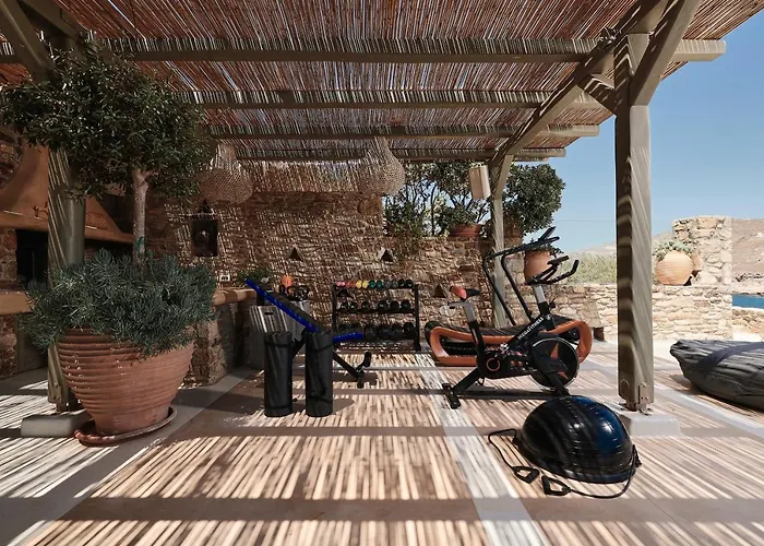 Barbarossa - Elegant Beachfront Retreat With Heated Pool & Outdoor Gym * Ftelia (Mykonos)