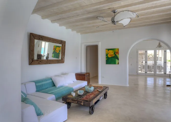 Barbarossa - Elegant Beachfront Retreat With Heated Pool & Outdoor Gym Villa *