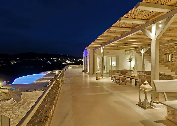 Barbarossa - Elegant Beachfront Retreat With Heated Pool & Outdoor Gym Villa