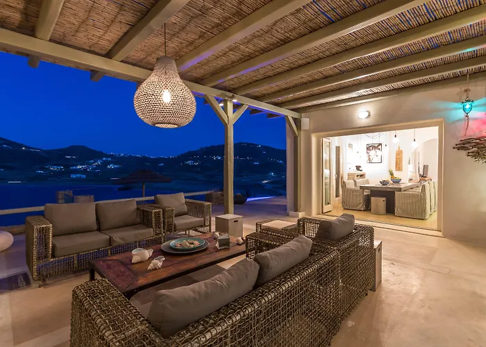 Villa Barbarossa - Elegant Beachfront Retreat With Heated Pool & Outdoor Gym