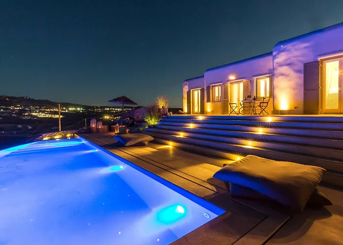 Villa Barbarossa - Elegant Beachfront Retreat With Heated Pool & Outdoor Gym