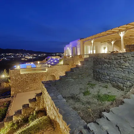 Villa Barbarossa - Elegant Beachfront Retreat With Heated Pool & Outdoor Gym